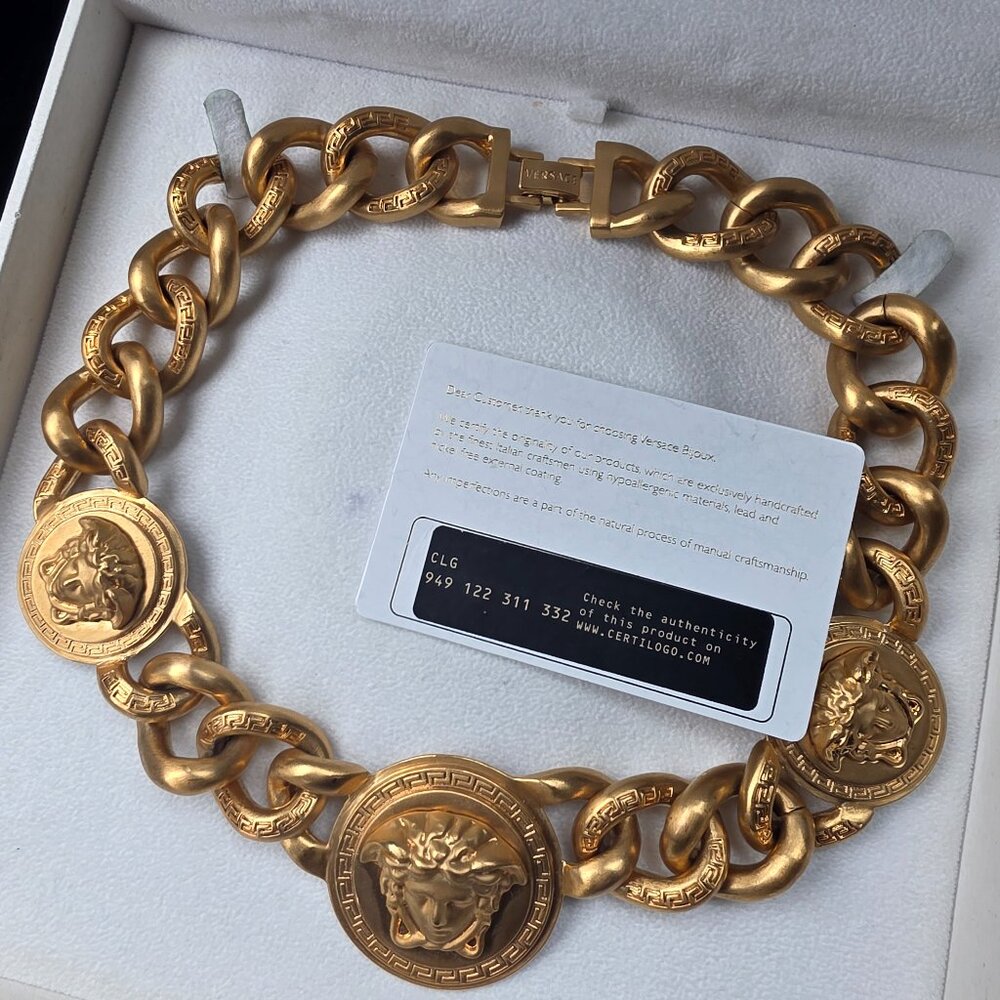 Versace chain